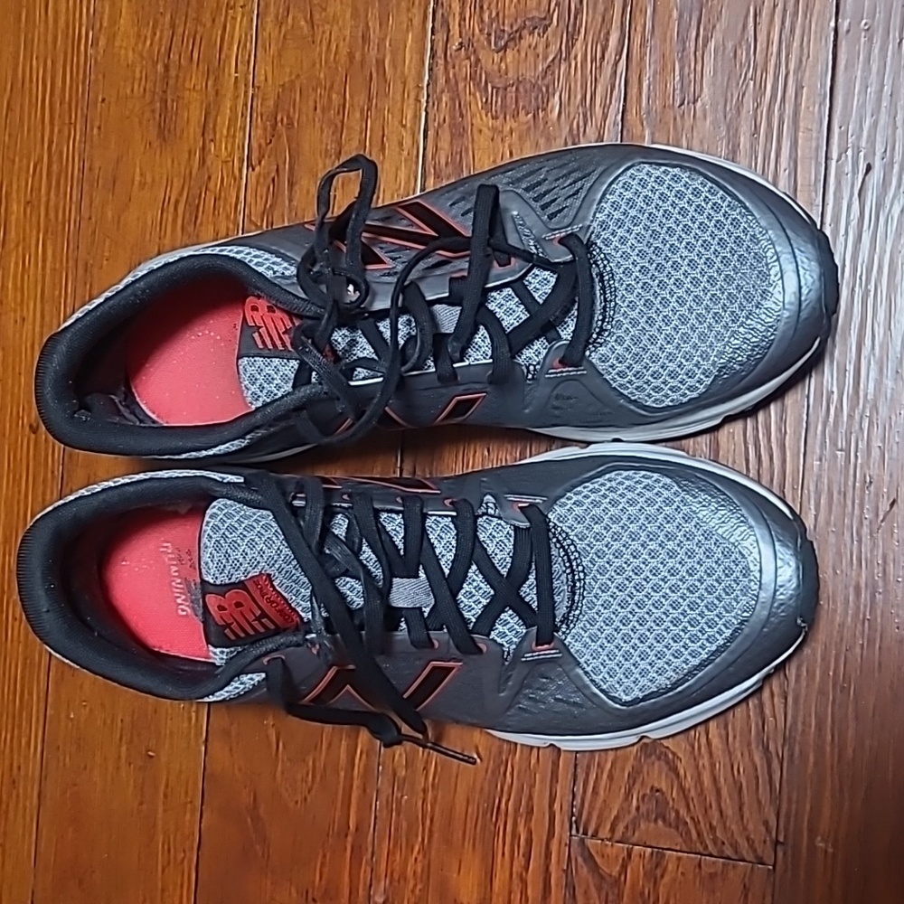 New balance shoes